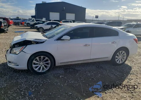 2015 Buick Lacrosse z USA, uszkodzony, nr VIN 1G4GB5G3XFF326198